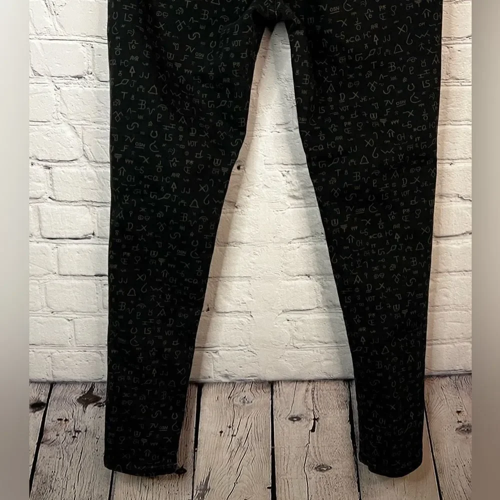 Levi's Legging Fit Skinny Mid Rise Jeans Black Grey Symbols‎ Woman's size 31x30